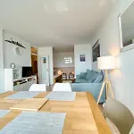 - Haus P, App 0p0504 *